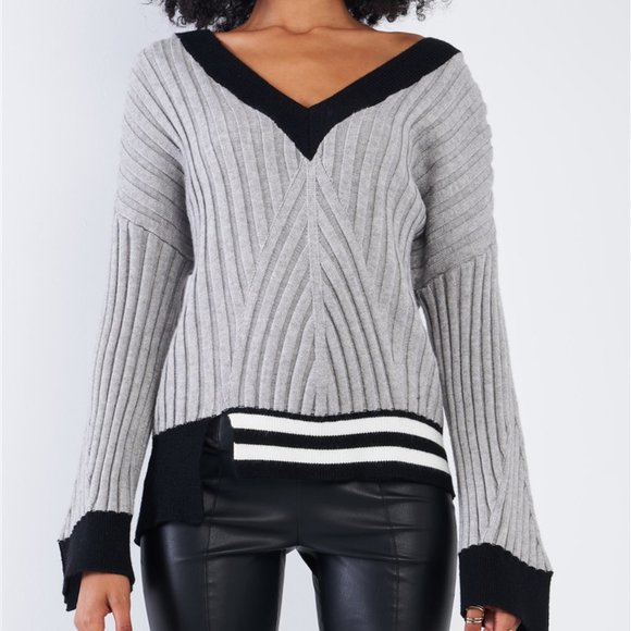 Uniq x Anthropologie V Neck Split Hem Varsity Bell Sleeve Colorblock Sweater - Picture 3 of 6